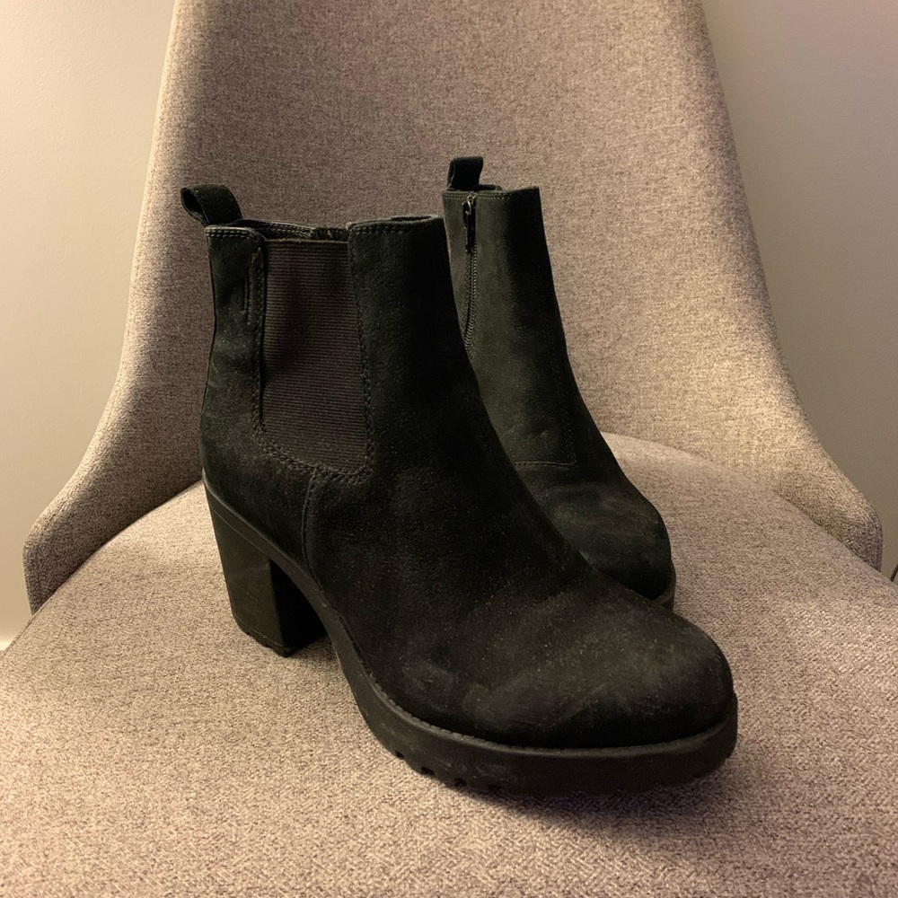 Vagabond Urban Outfitters Black Boots